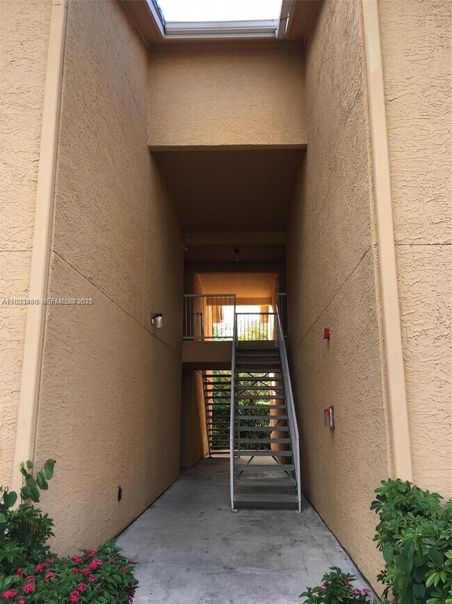 Foto del edificio - 10440 SW 156th Ct