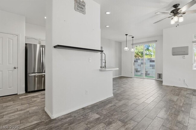 Foto del edificio - 1193 Stormy Valley Rd