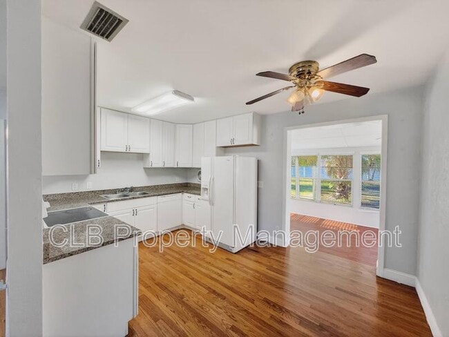 Building Photo - 632 Tarragona Way