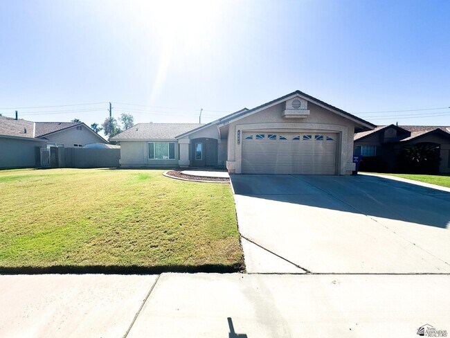 Foto del edificio - 3555 W 15th Ln