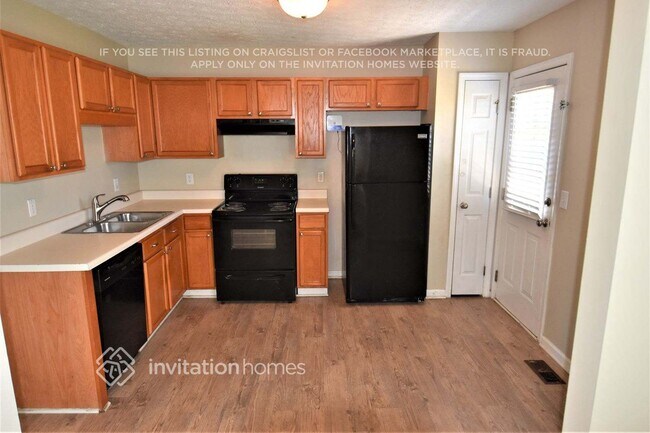 Foto del edificio - 31 Twin Oaks Dr
