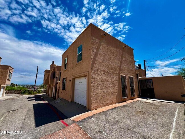 Building Photo - 2520 San Jose Ave