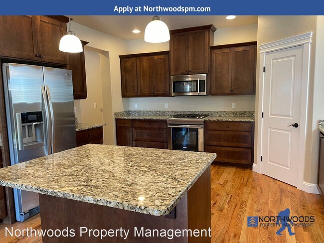 Foto del edificio - 5 br, 3 bath House - 1964 Rabun Way