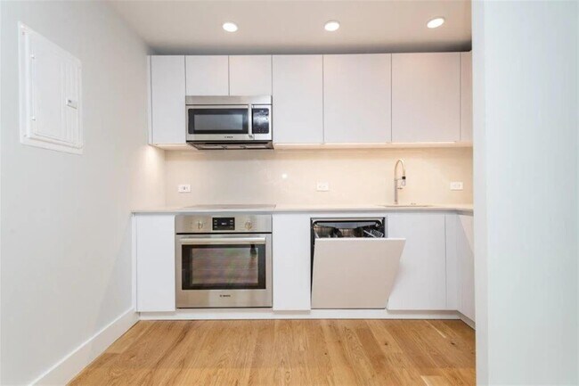 Foto del edificio - 335 Harvard St