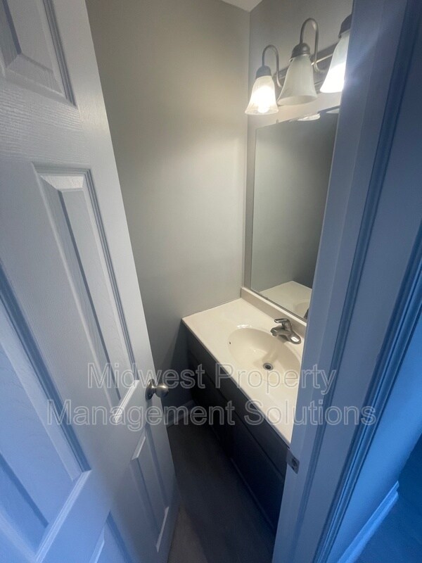 Foto del edificio - 1829 E 8th St