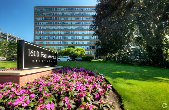 Building Photo - 1600 East