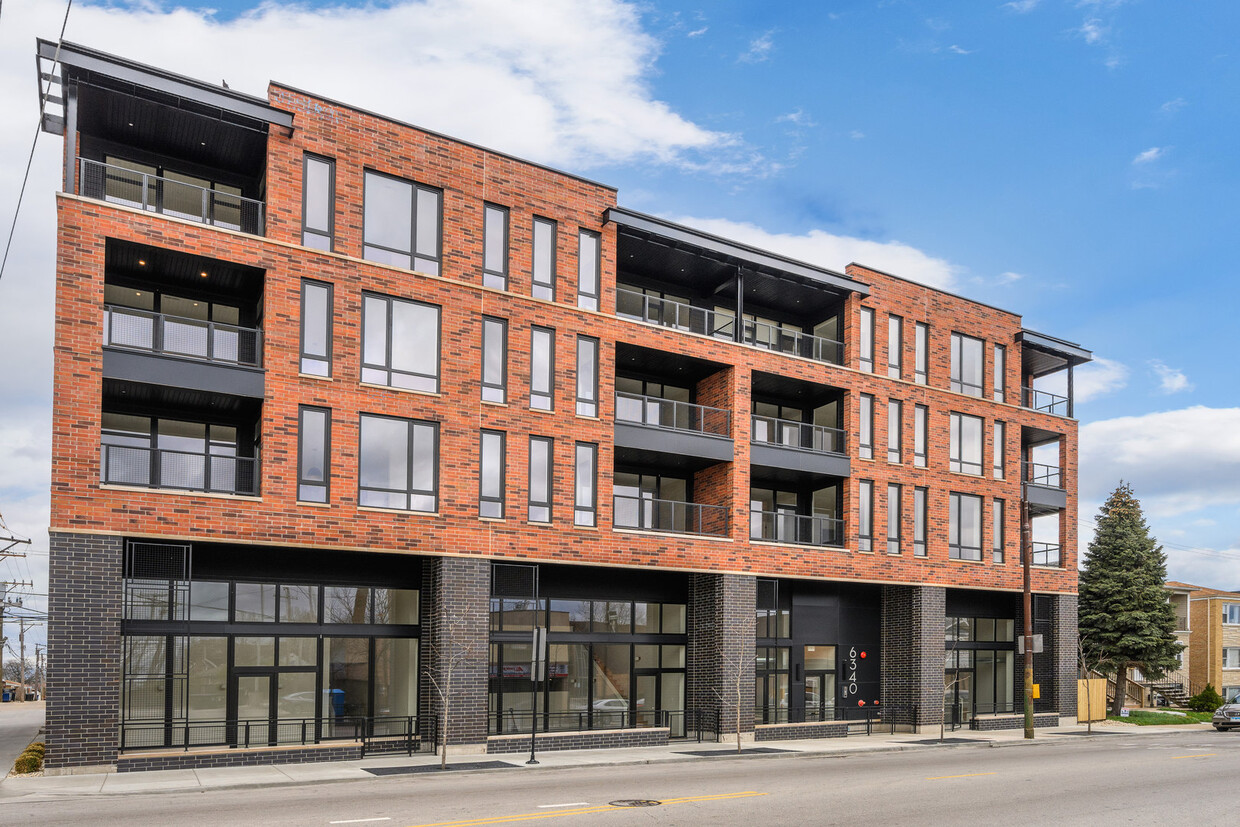 Foto principal - 3207 N Narragansett Ave