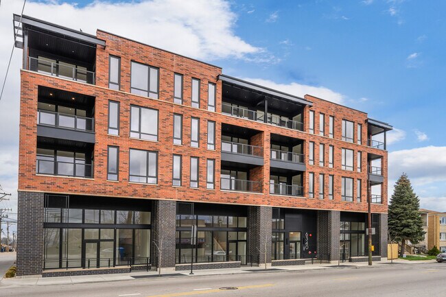 Foto del edificio - 6340 W Belmont Ave