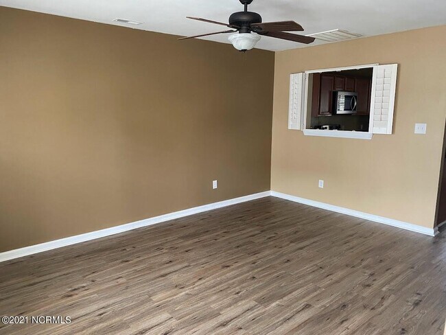 Building Photo - 410 Caldwell Loop
