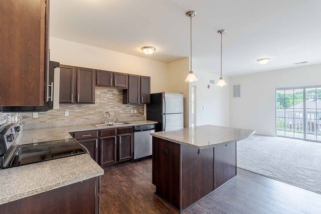 Building Photo - Marquis Place Apartment Homes