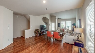 Building Photo - 1321 Paige St