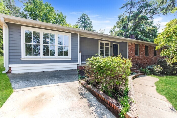 Primary Photo - 1620 Morninghill Dr