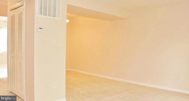 Building Photo - 5207 Harbor Ct Dr