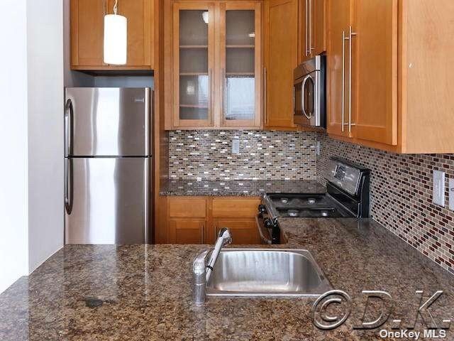 Primary Photo - 120 B 26th St