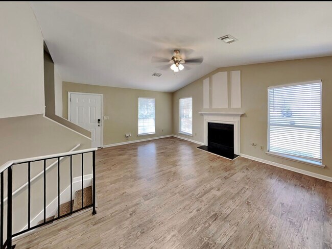 Building Photo - 6760 Greenbower Ln