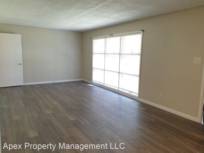 Building Photo - 3 br, 2 bath House - 5005 Papermill Drive