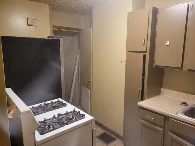 Foto del edificio - 1358 E 25th Ave