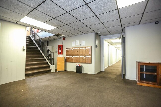 Foto del edificio - 404 Main St