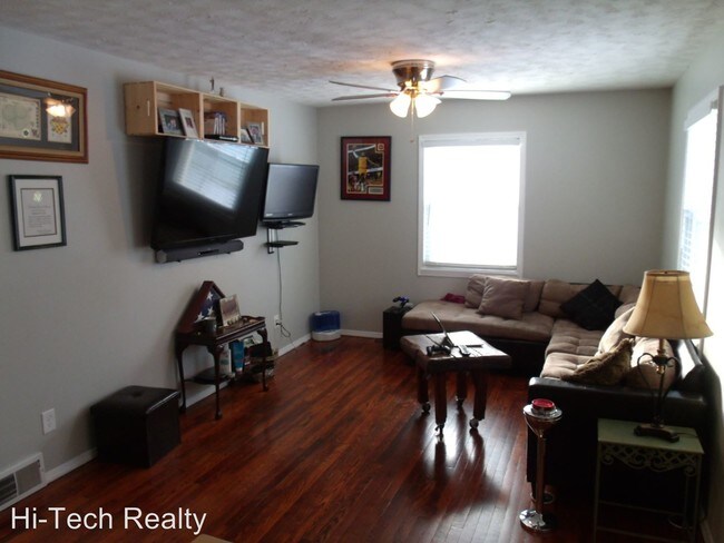 Building Photo - 14609 Emery Ave