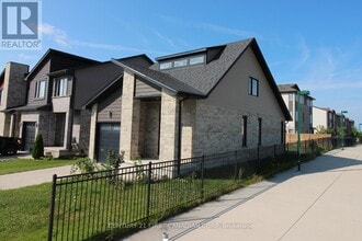 Building Photo - 619 Freeport St