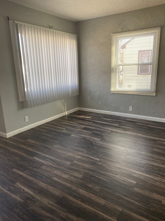 Building Photo - 633 Hope
