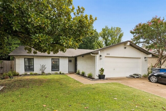 Photo - 3818 Ruidosa Avenue Unit House
