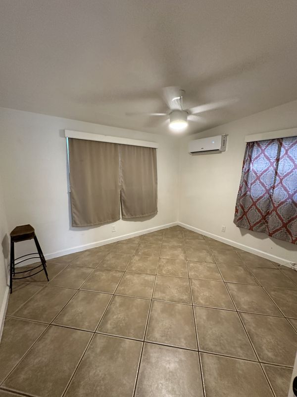 Foto del edificio - 4719 S 88th St