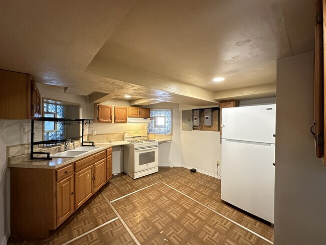 Building Photo - 4948 N Albany Ave