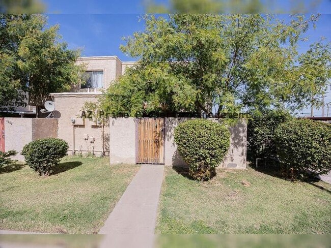 Building Photo - 4260 N 67th Dr