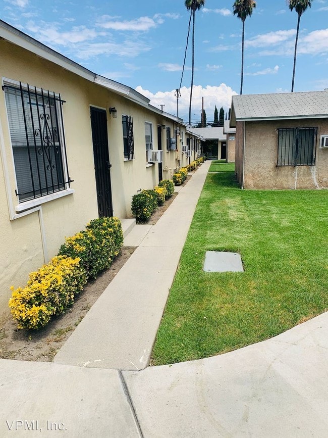 Building Photo - 170 S K St