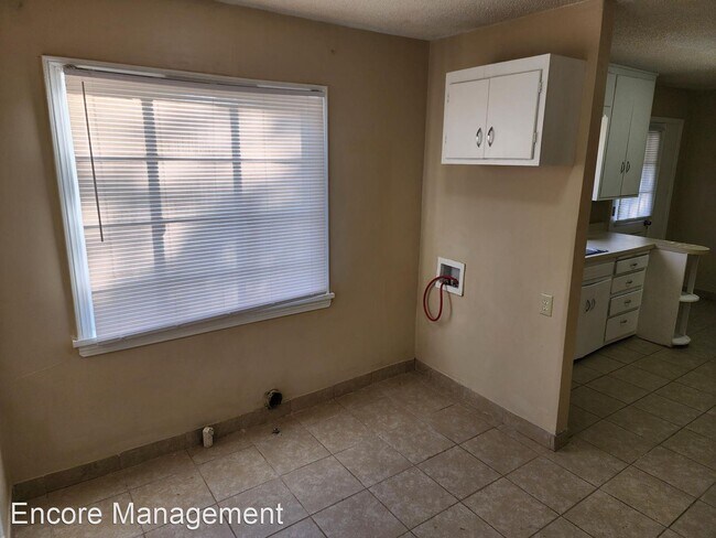 Building Photo - 2 br, 1 bath House - 626 S Edgemoor Drive