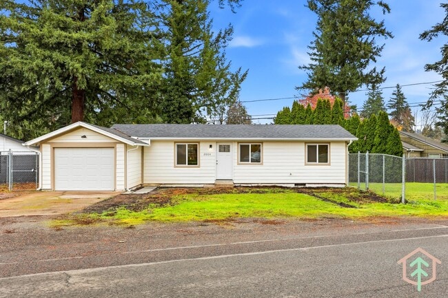 Photo - 2004 SE 143rd Ave House