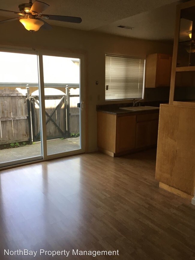 Building Photo - 1715 Oldfield Way