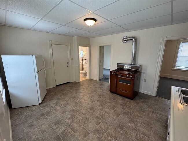 Foto del edificio - 115 Sweet Ave