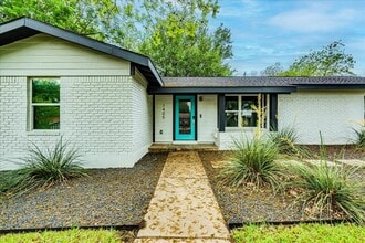 Building Photo - 1405 Glenwood Dr