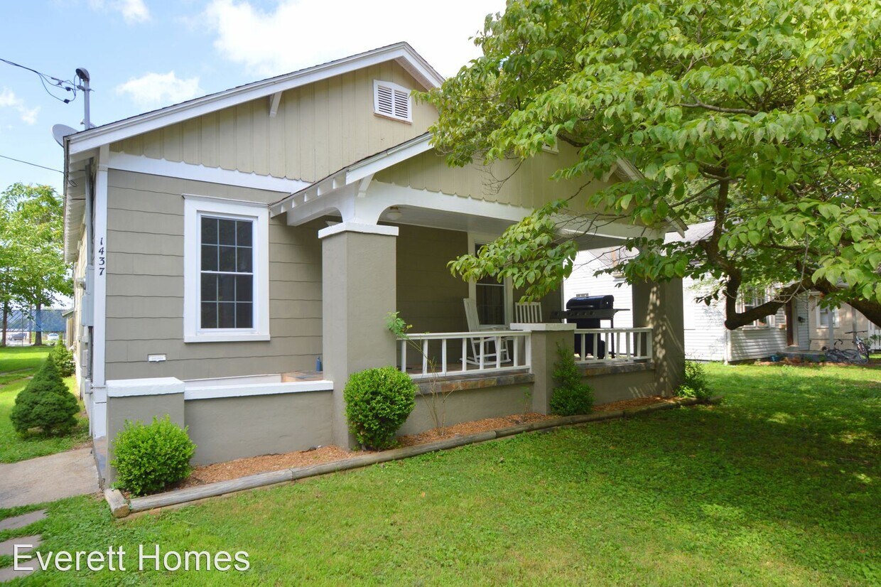 Foto principal - 3 br, 1 bath House - 1437 E McDaniel St