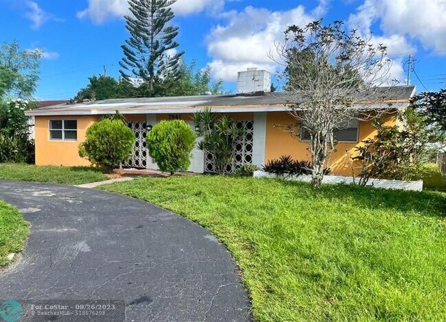 Foto del edificio - 7941 Plantation Blvd