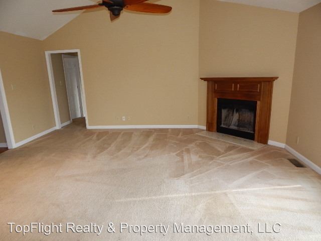 Foto del edificio - 5 br, 2 bath House - 3782 Angel Court