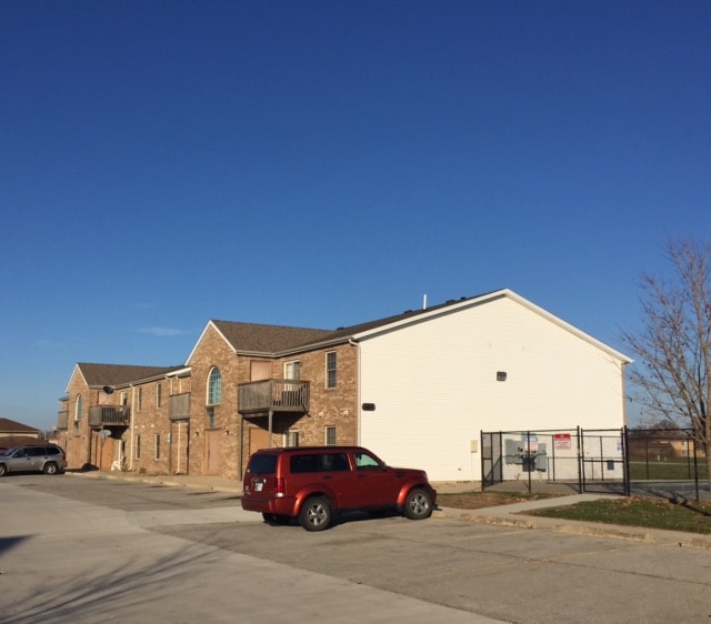 Building Photo - 400 Brunswick Dr