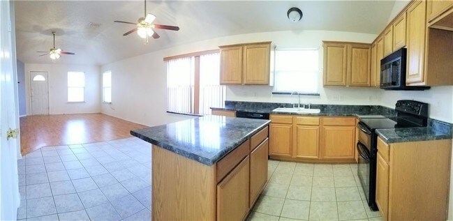 Foto del edificio - 504 Ryan St