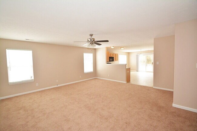 Foto del edificio - 1334 Fall Ridge Dr