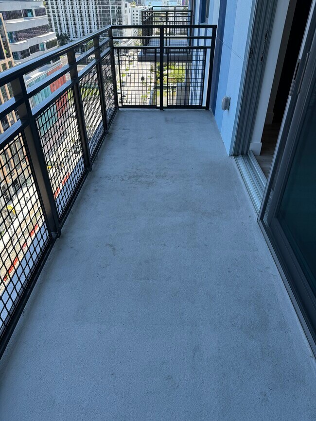 Foto del edificio - 65 NW 31st St