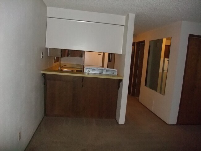 Building Photo - Nice Upstairs Unit  A Few Blocks From Camp...