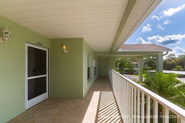 Foto del edificio - 4640 Tower Hill Ln