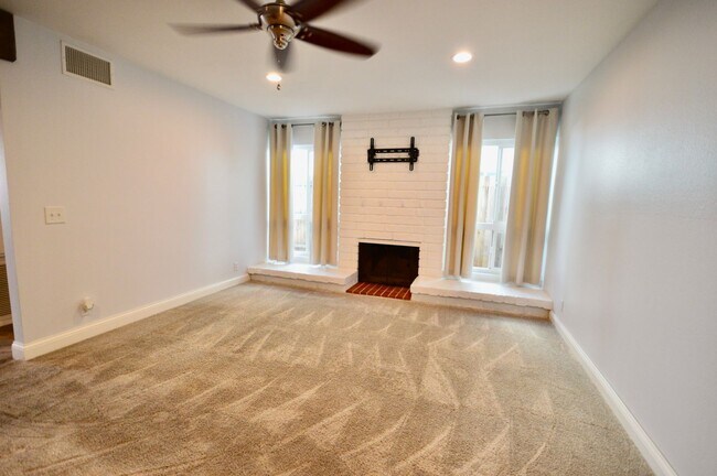 Building Photo - Remodeled Buena Park 2 Bedroom Home