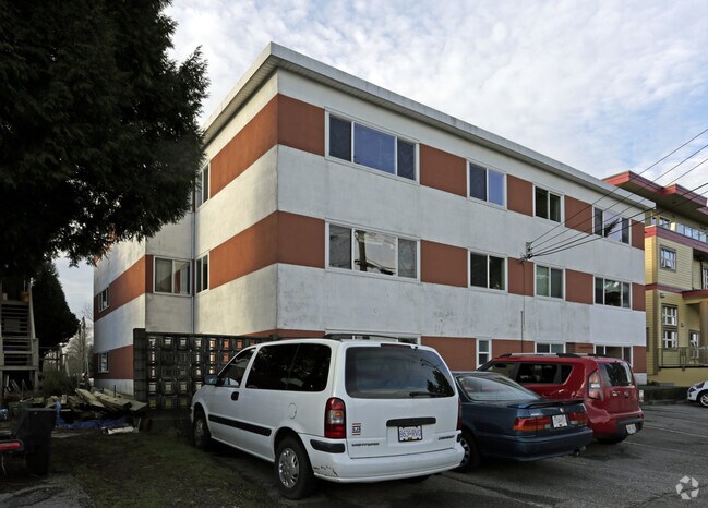 Building Photo - Leamington Apartments