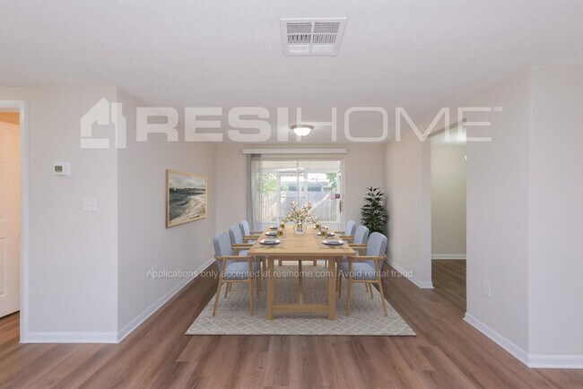 Building Photo - 7301 Moravian Dr