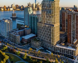 Building Photo - 75 Park Ln S