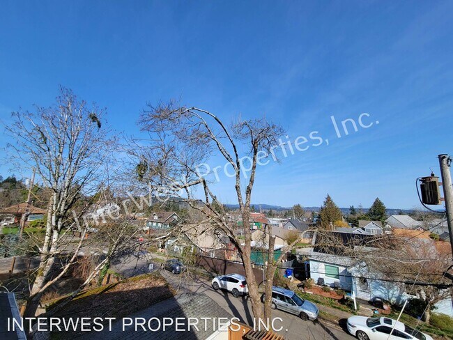 Foto del edificio - 4 br, 3 bath House - 408 LOGUS ST