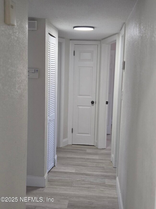 Foto del edificio - 5708 Vernon Rd